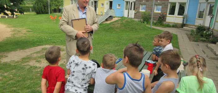 Bērnudārzi saņem “Piens un augļi skolai” balvas